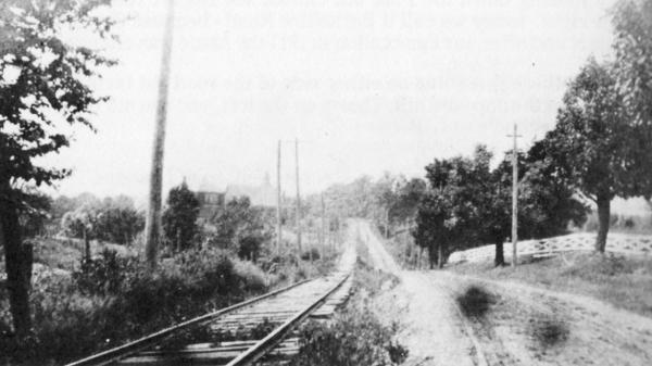 Historic photo of the IR&T along Beechmont Road in Mt. Washington