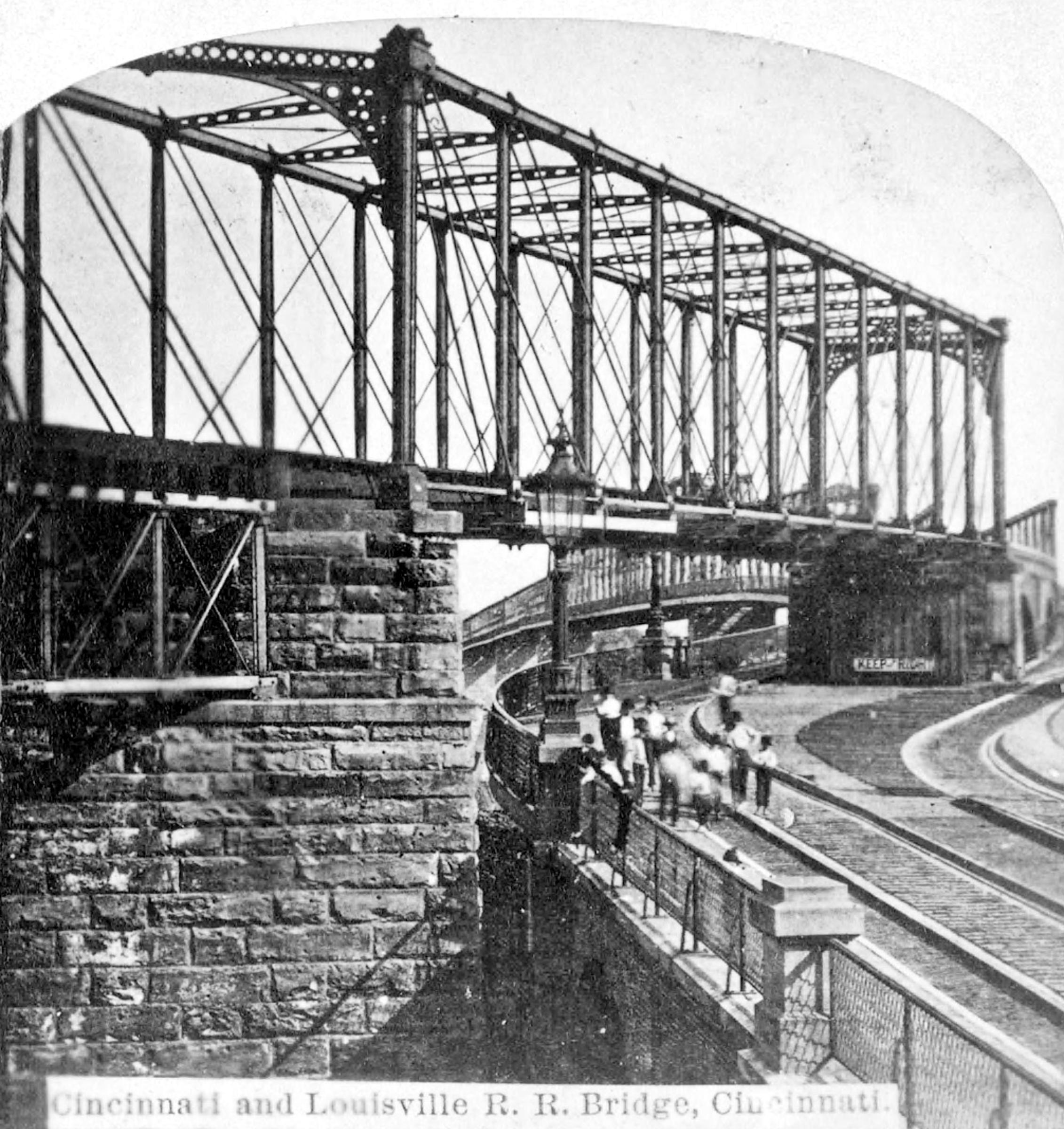0012_Cincinnati_and_Louisville_R_R_bridge_Cincinnati_from_Robert_N