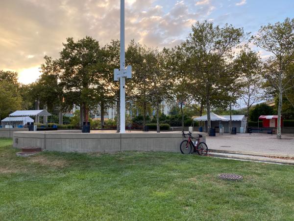 Location of the Miami & Erie Canal and the Front Street bridge in Sawyer Point,