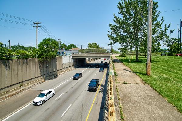 Location of the Miami & Erie Canal, now southbound I-75 in Lockland