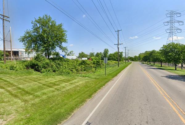 Another intact section of the Miami & Erie Canal along Evendale Drive in Evendale