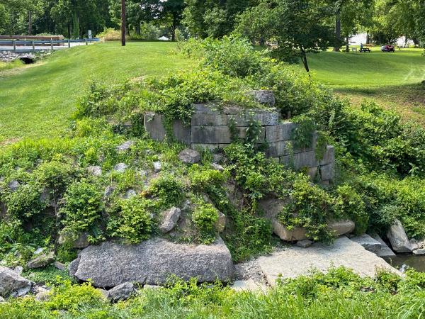 Close-up view of the Kennedy Creek aqueduct remains