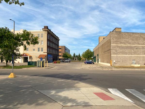 Miami & Erie Canal route approaching central Middletown