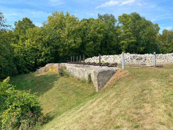Miami & Erie Canal and Middletown Hydraulic Canal feeder headgate structure at Access Road and Verity Parkway
