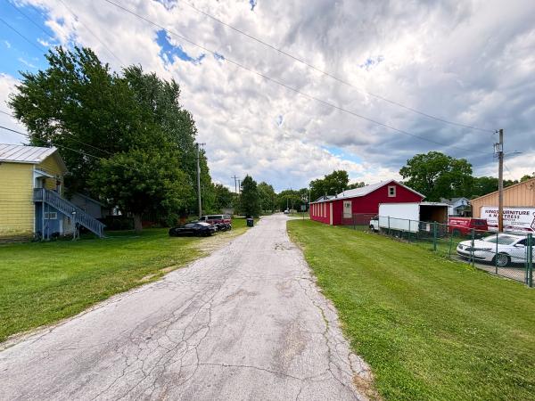 Miami & Erie Canal right-of-way on Canal Street in Miamisburg