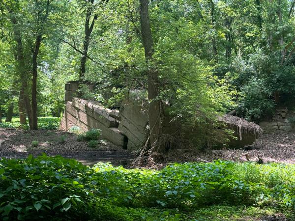 Miami & Erie Canal Taylorsville aqueduct west abutment
