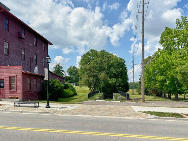 Miami & Erie Canal Lock #15 on Main Street in Tipp City