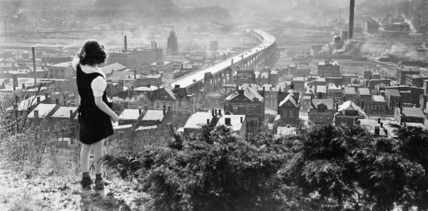 Another historic photo of the Western Hills Viaduct and the Mill Creek Valley