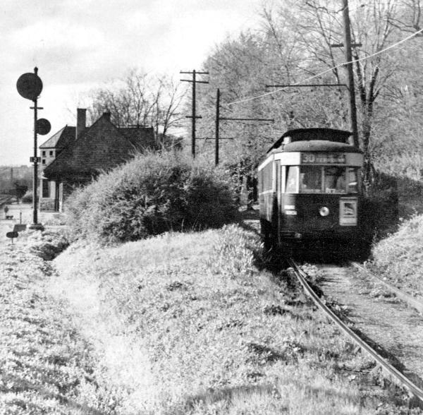CL&A right-of-way passing the Fernbank railroad station